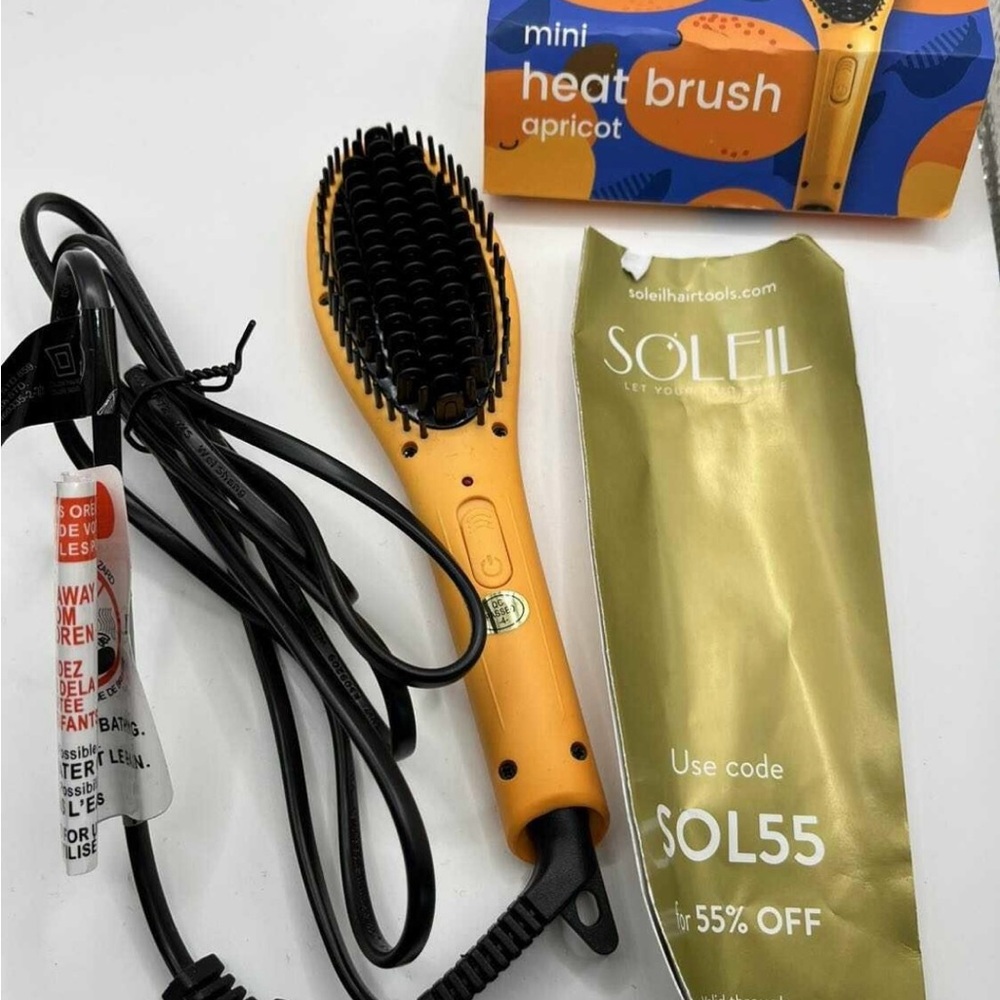 NIB Soleil Hair Mini Heat Straightening Brush